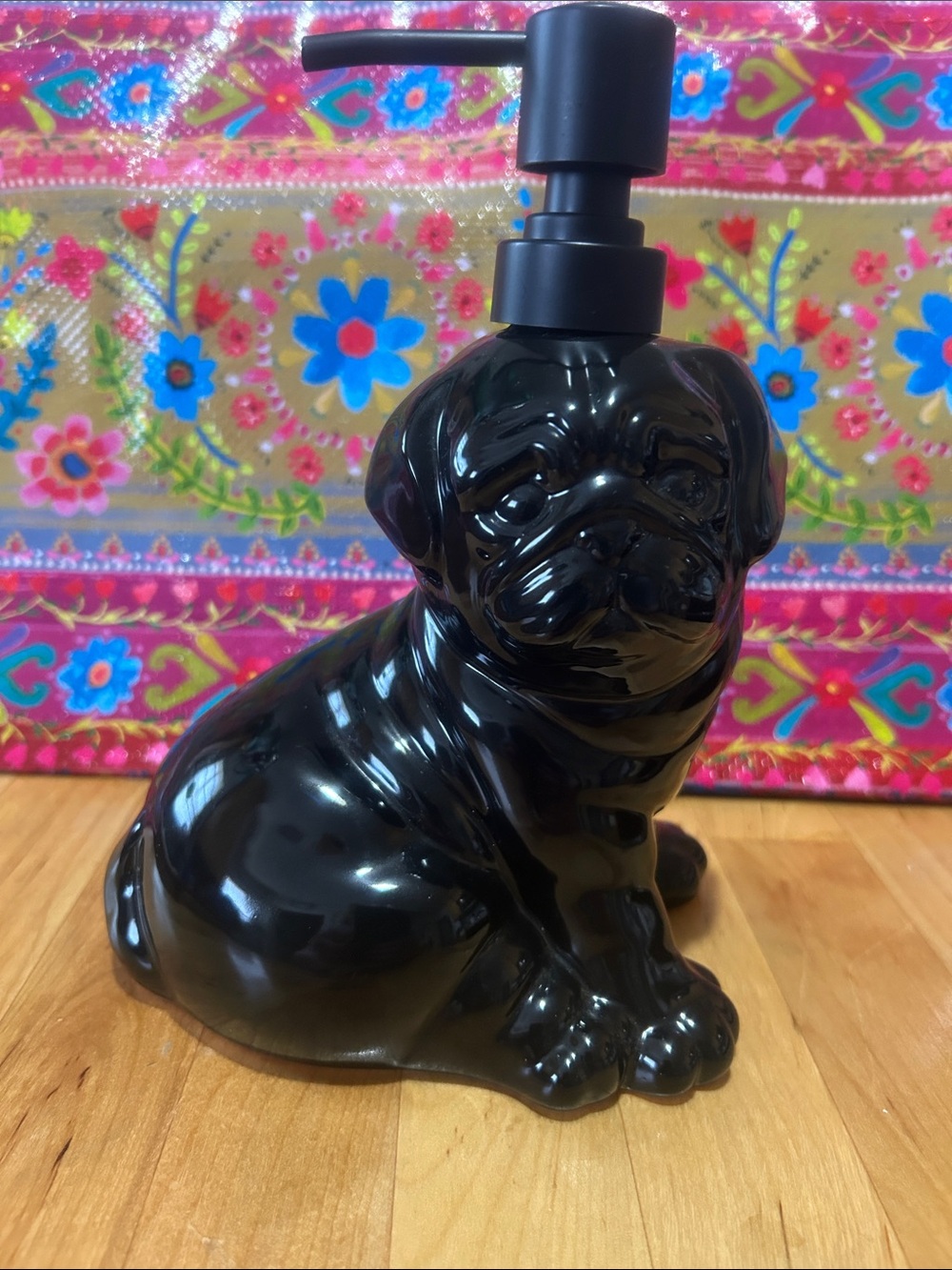 Adorable pug liquid soap dispenser